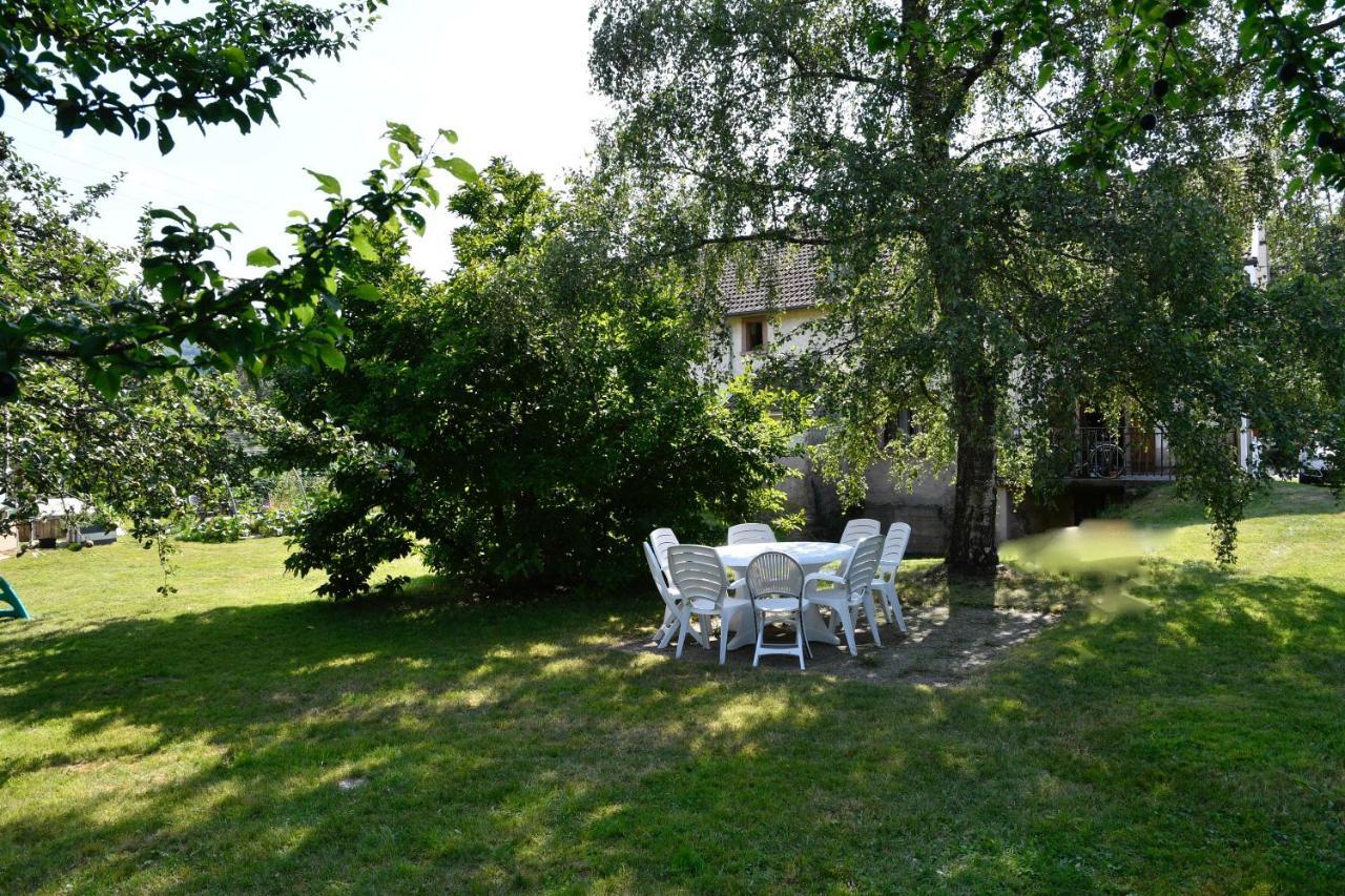 Ferme De Ma Grand-Mere Le Haut-du-Them Esterno foto